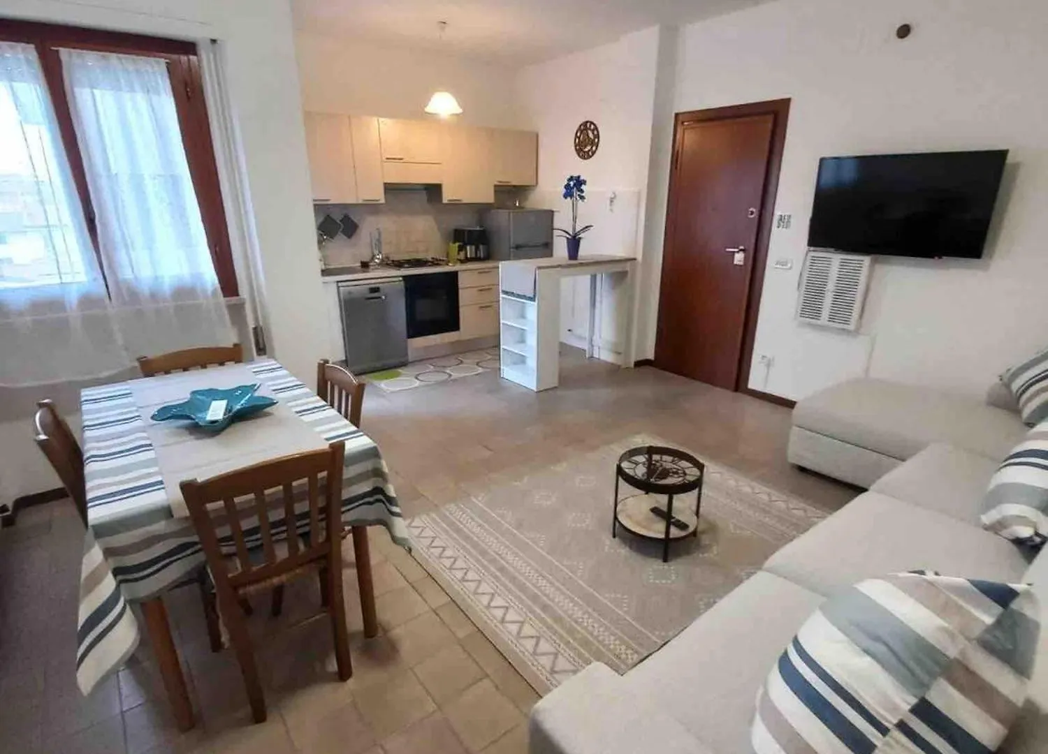 Appartamento Fronte Mare Camaiore Italie